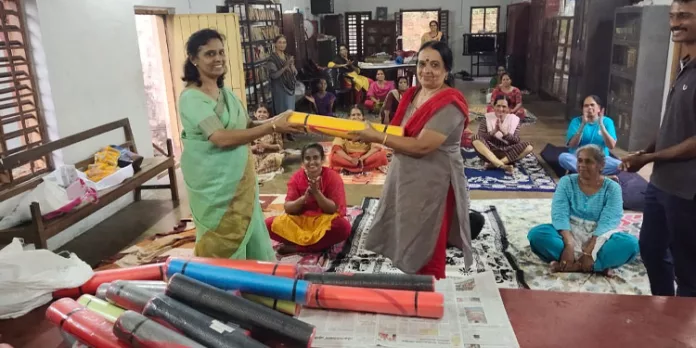 യോഗ പരിശീലനത്തിന് തുടക്കമായി യോഗ പരിശീലനത്തിന് തുടക്കമായി