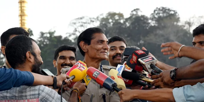 ശബരിമലയില് കൂടുതല് സുരക്ഷാ ക്രമീകരണങ്ങള് : സംസ്ഥാന പോലീസ് മേധാവി ശബരിമലയില് കൂടുതല് സുരക്ഷാ ക്രമീകരണങ്ങള് : സംസ്ഥാന പോലീസ് മേധാവി
