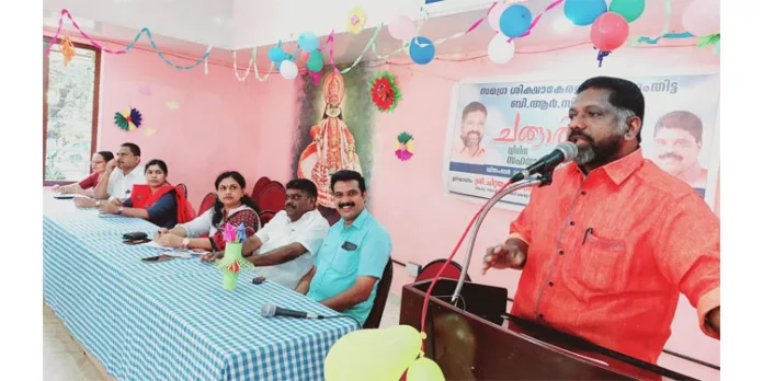 സഹവാസ ക്യാമ്പുകള് അറിവും സാമൂഹ്യബോധവും വളര്ത്താന് ഉപകരിക്കും : ഡെപ്യൂട്ടി സ്പീക്കര് സഹവാസ ക്യാമ്പുകള് അറിവും സാമൂഹ്യബോധവും വളര്ത്താന് ഉപകരിക്കും : ഡെപ്യൂട്ടി സ്പീക്കര്