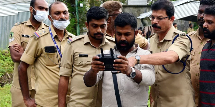 ഡ്രോണ് നിരീക്ഷണ പറത്തല് നടത്തി ഡ്രോണ് നിരീക്ഷണ പറത്തല് നടത്തി