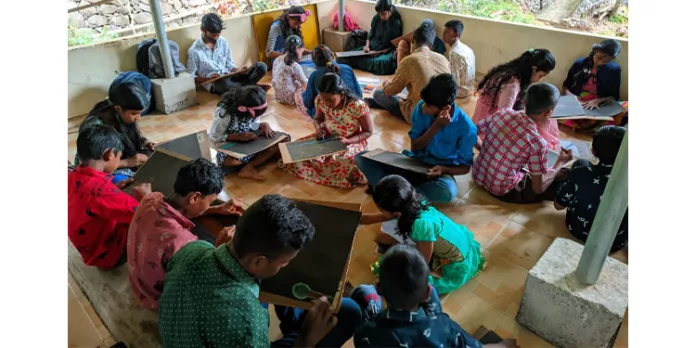 ഒളികല്ല് വന സംരക്ഷണസമതിയില് ദൃശ്യകലാ ക്യാമ്പ് സംഘടിപ്പിച്ചു ഒളികല്ല് വന സംരക്ഷണസമതിയില് ദൃശ്യകലാ ക്യാമ്പ് സംഘടിപ്പിച്ചു