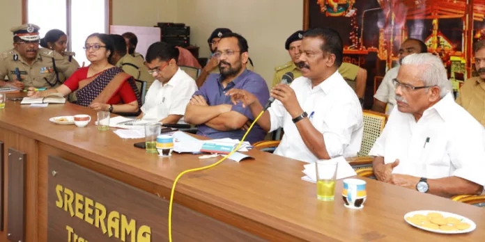 ശബരിമല തീര്ഥാടനം കേരളത്തിന്റെ യശസിനെ ഉയര്ത്തിപിടിക്കുന്ന തരത്തിലുള്ളതാക്കി മാറ്റണം – മന്ത്രി കെ. രാധാകൃഷ്ണന് ശബരിമല തീര്ഥാടനം കേരളത്തിന്റെ യശസിനെ ഉയര്ത്തിപിടിക്കുന്ന തരത്തിലുള്ളതാക്കി മാറ്റണം – മന്ത്രി കെ. രാധാകൃഷ്ണന്