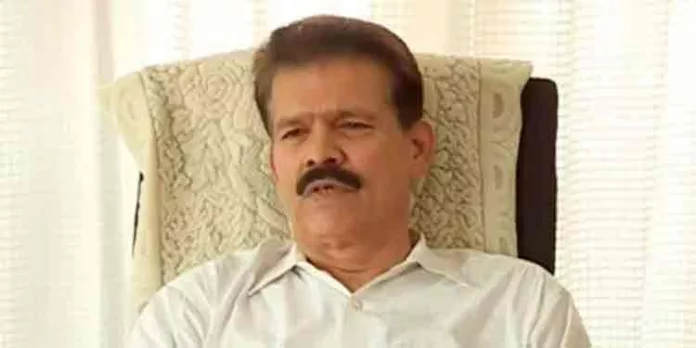 ഷുക്കൂർ വധക്കേസ് ; പി.കെ കുഞ്ഞാലിക്കുട്ടിക്കെതിരെ ആരോപണമുന്നയിച്ച അഭിഭാഷകനെതിരെ കേസ് ഷുക്കൂർ വധക്കേസ് ; പി.കെ കുഞ്ഞാലിക്കുട്ടിക്കെതിരെ ആരോപണമുന്നയിച്ച അഭിഭാഷകനെതിരെ കേസ്