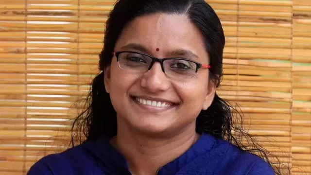 അസോസിയേറ്റ് പ്രൊഫസർ നിയമനം : പ്രിയ വർഗീസിൻ്റെ നിയമനത്തിൽ അന്തിമ തീരുമാനം സ്ക്രൂട്നി കമ്മിറ്റിയുടേത് അസോസിയേറ്റ് പ്രൊഫസർ നിയമനം : പ്രിയ വർഗീസിൻ്റെ നിയമനത്തിൽ അന്തിമ തീരുമാനം സ്ക്രൂട്നി കമ്മിറ്റിയുടേത്