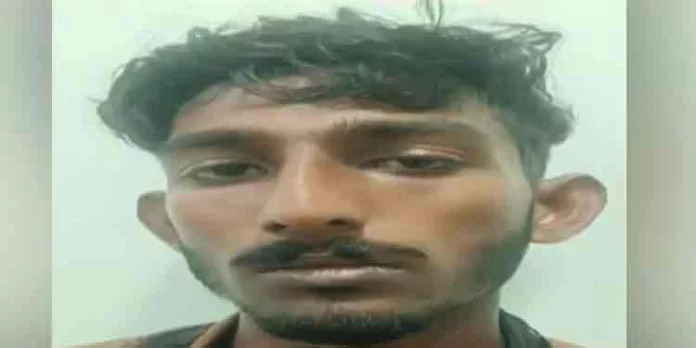 കാർ തടഞ്ഞുനിർത്തി കഴുത്തിൽ കത്തിവെച്ച് കവർച്ച ; ഒരാൾ പിടിയിൽ കാർ തടഞ്ഞുനിർത്തി കഴുത്തിൽ കത്തിവെച്ച് കവർച്ച ; ഒരാൾ പിടിയിൽ