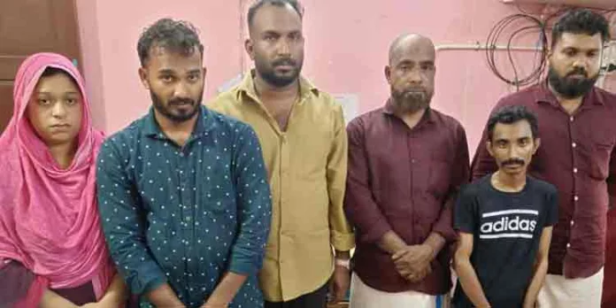 യുവതിയുടെ ജിന്ന് ഒഴിപ്പിക്കാൻ മന്ത്രവാദം ; ഭർത്താവും കൂട്ടാളികളും അറസ്റ്റിൽ യുവതിയുടെ ജിന്ന് ഒഴിപ്പിക്കാൻ മന്ത്രവാദം ; ഭർത്താവും കൂട്ടാളികളും അറസ്റ്റിൽ