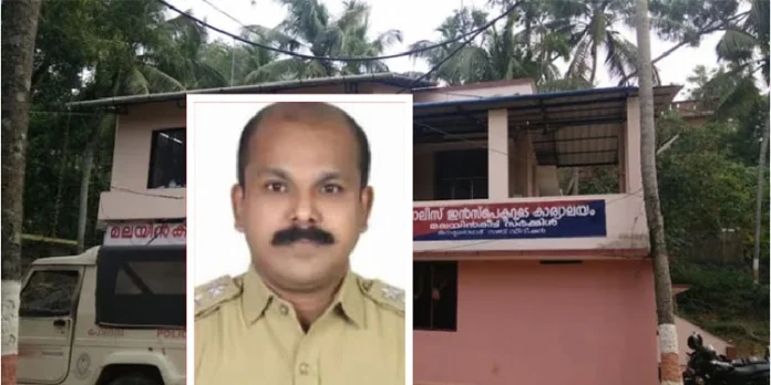 പീഡനത്തിന് ഇരയായ യുവതിയെ മര്ദ്ദിച്ചു ; സിഐ എ.വി.സൈജുവിൻ്റെ ഭാര്യയ്ക്കും മകൾക്കുമെതിരെ കേസ് പീഡനത്തിന് ഇരയായ യുവതിയെ മര്ദ്ദിച്ചു ; സിഐ എ.വി.സൈജുവിൻ്റെ ഭാര്യയ്ക്കും മകൾക്കുമെതിരെ കേസ്