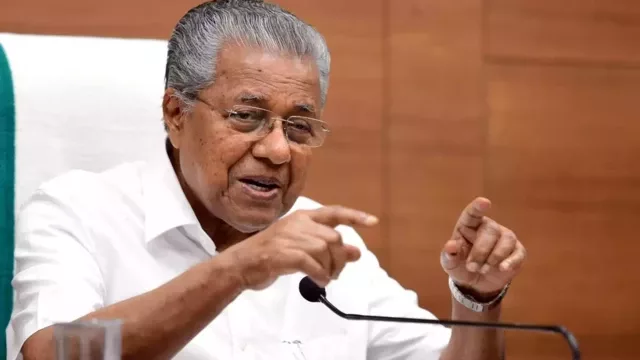 കേരളീയര്ക്ക് ക്രിസ്തുമസ് ആശംസകളുമായി മുഖ്യമന്ത്രി കേരളീയര്ക്ക് ക്രിസ്തുമസ് ആശംസകളുമായി മുഖ്യമന്ത്രി