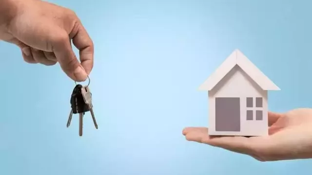കമ്മൽ വിറ്റ് മത്സരിച്ചു ; സംസ്ഥാന സ്കൂൾ കായിക താരത്തിന് വീട് വെച്ച് നൽകി സുമനസ്സുകൾ കമ്മൽ വിറ്റ് മത്സരിച്ചു ; സംസ്ഥാന സ്കൂൾ കായിക താരത്തിന് വീട് വെച്ച് നൽകി സുമനസ്സുകൾ
