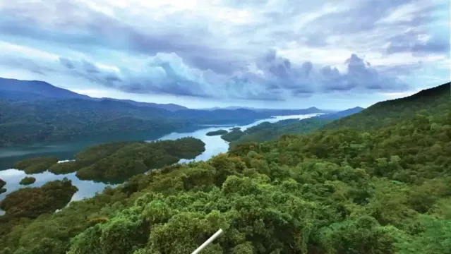 ബഫർസോൺ വിഷയത്തിൽ ആശങ്കയകറ്റാൻ തീരുമാനം ; സുപ്രീം കോടതിയില് സമർപ്പിച്ച രേഖ പുറത്തുവിടും ബഫർസോൺ വിഷയത്തിൽ ആശങ്കയകറ്റാൻ തീരുമാനം ; സുപ്രീം കോടതിയില് സമർപ്പിച്ച രേഖ പുറത്തുവിടും