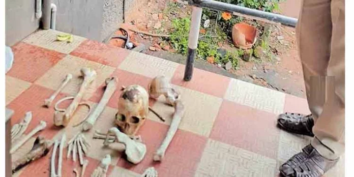 നാട്ടുകാരെ മണിക്കൂറുകളോളം ആശങ്കയിലാക്കി അസ്ഥികൂടം ; ഒടുവിൽ ആശങ്കയൊഴിഞ്ഞു നാട്ടുകാരെ മണിക്കൂറുകളോളം ആശങ്കയിലാക്കി അസ്ഥികൂടം ; ഒടുവിൽ ആശങ്കയൊഴിഞ്ഞു