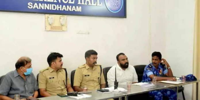 മണ്ഡലപൂജ : ഒരുക്കങ്ങള് വിലയിരുത്തി മണ്ഡലപൂജ : ഒരുക്കങ്ങള് വിലയിരുത്തി