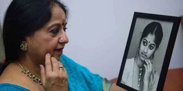 നിലയ്ക്കാത്ത ഓര്മകളില് ഇന്നും പുഞ്ചിരി നിറച്ച് മോനിഷ നിലയ്ക്കാത്ത ഓര്മകളില് ഇന്നും പുഞ്ചിരി നിറച്ച് മോനിഷ