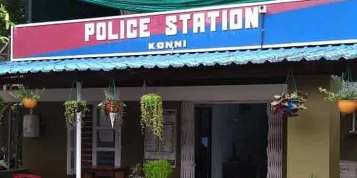 കോന്നിയിൽ മോഷണ പരമ്പര അരങ്ങേറിയിട്ടും പാട്ടും പാടി കോന്നി പോലീസ് കോന്നിയിൽ മോഷണ പരമ്പര അരങ്ങേറിയിട്ടും പാട്ടും പാടി കോന്നി പോലീസ്
