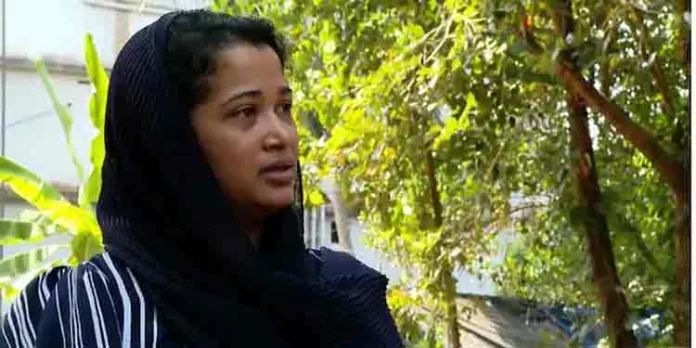 സ്ത്രീധനം കിട്ടിയില്ലെന്ന പേരില് യുവതിയെയും കുട്ടികളെയും ഭര്ത്താവ് പെരുവഴിയില് ഇറക്കിവിട്ടതായി പരാതി സ്ത്രീധനം കിട്ടിയില്ലെന്ന പേരില് യുവതിയെയും കുട്ടികളെയും ഭര്ത്താവ് പെരുവഴിയില് ഇറക്കിവിട്ടതായി പരാതി