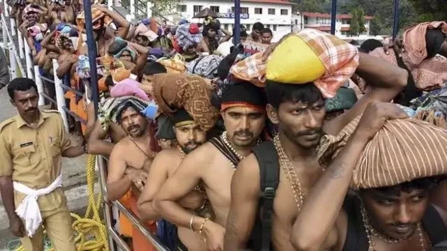 ശബരിമലയിൽ പരമാവധി സർവീസ് നടത്തണം ; കെഎസ്ആർടിസിക്ക് ഹൈക്കോടതി നിർദ്ദേശം ശബരിമലയിൽ പരമാവധി സർവീസ് നടത്തണം ; കെഎസ്ആർടിസിക്ക് ഹൈക്കോടതി നിർദ്ദേശം