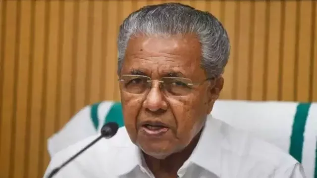 അമിതവില ഈടാക്കുന്നവര്ക്കെതിരെ കര്ശന നടപടി സ്വീകരിക്കും ; മുഖ്യമന്ത്രി അമിതവില ഈടാക്കുന്നവര്ക്കെതിരെ കര്ശന നടപടി സ്വീകരിക്കും ; മുഖ്യമന്ത്രി