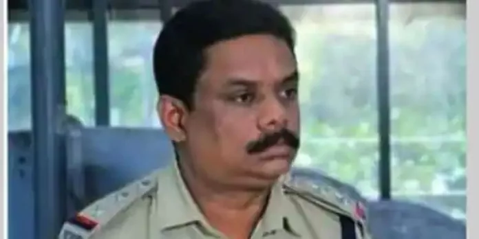 പോക്സോ കേസ് പ്രതിയെ പീഡിപ്പിച്ച സി.ഐക്കെതിരെ പ്രകൃതി വിരുദ്ധപീഡനത്തിന് കേസെടുത്തു പോക്സോ കേസ് പ്രതിയെ പീഡിപ്പിച്ച സി.ഐക്കെതിരെ പ്രകൃതി വിരുദ്ധപീഡനത്തിന് കേസെടുത്തു