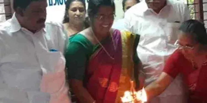കാലിത്തീറ്റ വിതരണത്തിന്റെ ഉദ്ഘാടനം നടത്തി കാലിത്തീറ്റ വിതരണത്തിന്റെ ഉദ്ഘാടനം നടത്തി