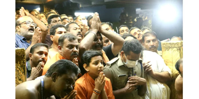 ശബരിമലയില് തിരക്കേറുന്നു ; ഡിസംബര് 9 നും 12 നും ബുക്കിംഗ് ഒരു ലക്ഷത്തിന് മുകളില് ശബരിമലയില് തിരക്കേറുന്നു ; ഡിസംബര് 9 നും 12 നും ബുക്കിംഗ് ഒരു ലക്ഷത്തിന് മുകളില്