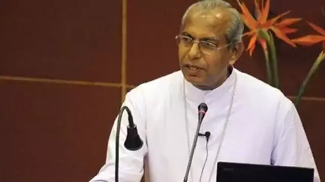 കുര്ബാന തര്ക്കം ; മാര് ആന്ഡ്രൂസ് താഴത്തിന്റെ ഓഫീസ് സീല് ചെയ്ത് വിമതവിഭാഗം കുര്ബാന തര്ക്കം ; മാര് ആന്ഡ്രൂസ് താഴത്തിന്റെ ഓഫീസ് സീല് ചെയ്ത് വിമതവിഭാഗം