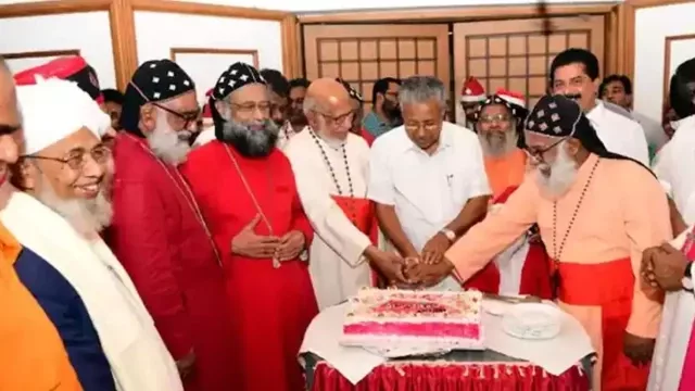 മുഖ്യമന്ത്രിക്ക് ആതിഥേയന്റെ റോൾ ; ഓരോ അതിഥിയെയും നേരിട്ടു സ്വീകരിച്ചു മുഖ്യമന്ത്രിക്ക് ആതിഥേയന്റെ റോൾ ; ഓരോ അതിഥിയെയും നേരിട്ടു സ്വീകരിച്ചു