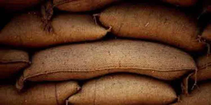 സ്വകാര്യ വ്യക്തിയുടെ ഗോഡൗണിൽ നിന്ന് 1,400 കിലോ റേഷനരി പിടികൂടി സ്വകാര്യ വ്യക്തിയുടെ ഗോഡൗണിൽ നിന്ന് 1,400 കിലോ റേഷനരി പിടികൂടി