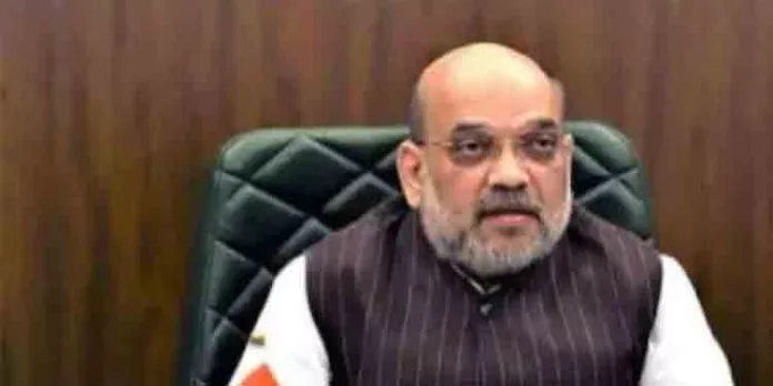 കാര് ഇടിച്ച് വലിച്ചിഴച്ചു യുവതി മരിച്ച സംഭവം : ഉടന് റിപ്പോര്ട്ട് നല്കാന് ഡല്ഹി പോലീസിന് അമിത്ഷായുടെ നിര്ദ്ദേശം കാര് ഇടിച്ച് വലിച്ചിഴച്ചു യുവതി മരിച്ച സംഭവം : ഉടന് റിപ്പോര്ട്ട് നല്കാന് ഡല്ഹി പോലീസിന് അമിത്ഷായുടെ നിര്ദ്ദേശം