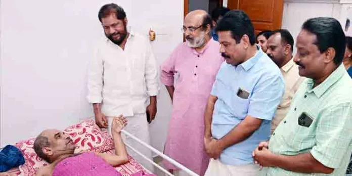 600 രൂപയിൽ കിടന്ന ക്ഷേമ പെൻഷൻ തുക1600 ആക്കിയത് എൽഡിഎഫ് സർക്കാരിന്റെ കാരുണ്യo ; തോമസ് ഐസകിനോട് ഗൃഹനാഥൻ്റെ വാക്കുകൾ 600 രൂപയിൽ കിടന്ന ക്ഷേമ പെൻഷൻ തുക1600 ആക്കിയത് എൽഡിഎഫ് സർക്കാരിന്റെ കാരുണ്യo ; തോമസ് ഐസകിനോട് ഗൃഹനാഥൻ്റെ വാക്കുകൾ
