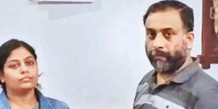 ഓഹരി നിക്ഷേപ തട്ടിപ്പ് ; 100 കോടി തട്ടിയതായി പോലീസ് ഓഹരി നിക്ഷേപ തട്ടിപ്പ് ; 100 കോടി തട്ടിയതായി പോലീസ്