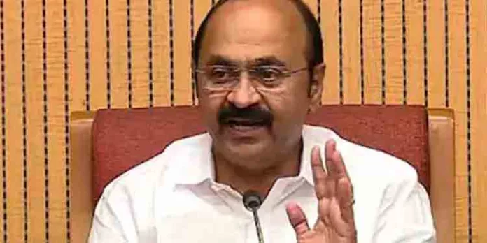 പ്രാപ്തനല്ലെന്ന് സ്വയം തെളിയിച്ച വനം വകുപ്പ് മന്ത്രിയെ മന്ത്രിസഭയില് നിന്ന് പുറത്താക്കണം പ്രാപ്തനല്ലെന്ന് സ്വയം തെളിയിച്ച വനം വകുപ്പ് മന്ത്രിയെ മന്ത്രിസഭയില് നിന്ന് പുറത്താക്കണം
