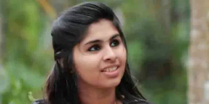 കുഴിമന്തി കഴിച്ച് പെൺകുട്ടി മരിച്ച സംഭവം; സ്വകാര്യ ആശുപത്രിക്ക് വീഴ്ച സംഭവിച്ചുവെന്ന് റിപ്പോർട്ട് കുഴിമന്തി കഴിച്ച് പെൺകുട്ടി മരിച്ച സംഭവം; സ്വകാര്യ ആശുപത്രിക്ക് വീഴ്ച സംഭവിച്ചുവെന്ന് റിപ്പോർട്ട്