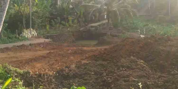 ഇടമുറി ലക്ഷം വീട് കോളനിയിലേക്കുള്ള പാലത്തിന്റെ നിർമ്മാണം ആരംഭിച്ചു ഇടമുറി ലക്ഷം വീട് കോളനിയിലേക്കുള്ള പാലത്തിന്റെ നിർമ്മാണം ആരംഭിച്ചു