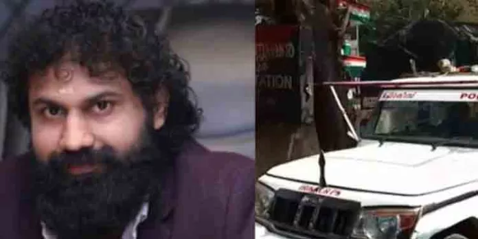 നിക്ഷേപ തട്ടിപ്പ് ; തലനാരിഴയ്ക്ക് രക്ഷപ്പെട്ട് പ്രവീണ് റാണ, കാറുകള് കസ്റ്റഡിയില് നിക്ഷേപ തട്ടിപ്പ് ; തലനാരിഴയ്ക്ക് രക്ഷപ്പെട്ട് പ്രവീണ് റാണ, കാറുകള് കസ്റ്റഡിയില്