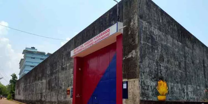 ഗുണ്ടാത്തലവൻ യൂസഫ്സിയയുടെ ജയില്മാറ്റം ; സുരക്ഷാ പ്രശ്നമെന്ന് രഹസ്യാന്വേഷണ വിഭാഗം റിപ്പോർട്ട് നല്കി ഗുണ്ടാത്തലവൻ യൂസഫ്സിയയുടെ ജയില്മാറ്റം ; സുരക്ഷാ പ്രശ്നമെന്ന് രഹസ്യാന്വേഷണ വിഭാഗം റിപ്പോർട്ട് നല്കി
