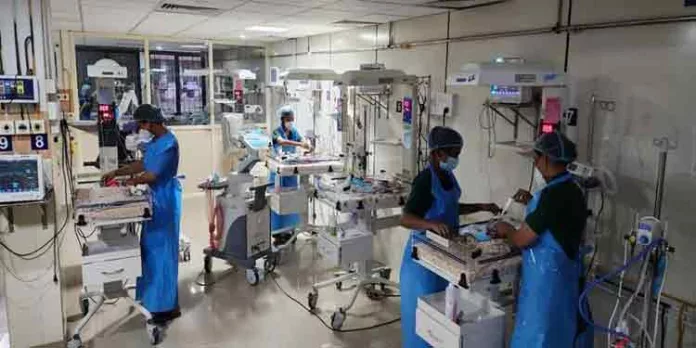 തൃശൂര് സര്ക്കാര് മെഡിക്കല് കോളേജില് നവജാത ശിശുക്കളുടെ അതിതീവ്ര പരിചരണത്തിന് പ്രത്യേക വിഭാഗം ആരംഭിച്ചതായി ആരോഗ്യ മന്ത്രി വീണാ ജോര്ജ് തൃശൂര് സര്ക്കാര് മെഡിക്കല് കോളേജില് നവജാത ശിശുക്കളുടെ അതിതീവ്ര പരിചരണത്തിന് പ്രത്യേക വിഭാഗം ആരംഭിച്ചതായി ആരോഗ്യ മന്ത്രി വീണാ ജോര്ജ്
