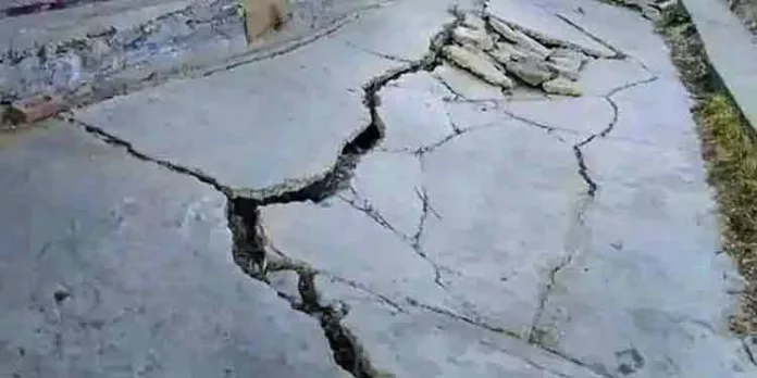 ഉത്തരാഖണ്ഡ് ജോഷിമഠിലെ വിള്ളലിനെ തുടർന്ന് രക്ഷാപ്രവർത്തനം ഊർജിതമാക്കി സർക്കാർ ഉത്തരാഖണ്ഡ് ജോഷിമഠിലെ വിള്ളലിനെ തുടർന്ന് രക്ഷാപ്രവർത്തനം ഊർജിതമാക്കി സർക്കാർ