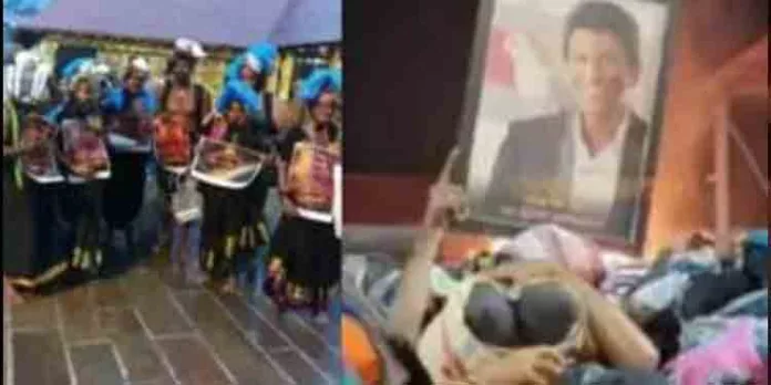 ശബരിമലയില് ചിത്രങ്ങളും പോസ്റ്ററുകളുമായുള്ള ദര്ശനം വിലക്കി ഹൈക്കോടതി ശബരിമലയില് ചിത്രങ്ങളും പോസ്റ്ററുകളുമായുള്ള ദര്ശനം വിലക്കി ഹൈക്കോടതി