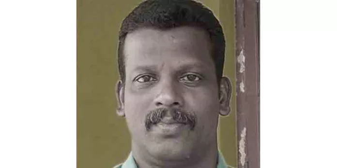 സ്ത്രീകളുടെയും പെണ്കുട്ടികളുടെയും ചിത്രങ്ങള് അശ്ലീല വാട്സാപ്പ് ഗ്രൂപ്പില് പ്രചരിപ്പിച്ചത് സിപിഎം മുന് ബ്രാഞ്ച് സെക്രട്ടറി സ്ത്രീകളുടെയും പെണ്കുട്ടികളുടെയും ചിത്രങ്ങള് അശ്ലീല വാട്സാപ്പ് ഗ്രൂപ്പില് പ്രചരിപ്പിച്ചത് സിപിഎം മുന് ബ്രാഞ്ച് സെക്രട്ടറി
