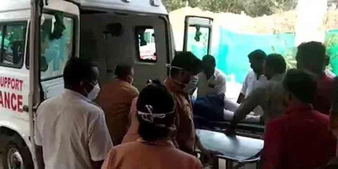 യുവതിയെ ഭര്ത്താവ് വെട്ടിപ്പരുക്കേല്പ്പിച്ച സംഭവം ; കുഞ്ഞിനെ ഉപേക്ഷിച്ചുപോയതിലെ വൈരാഗ്യം മൂലമെന്ന് പ്രതി യുവതിയെ ഭര്ത്താവ് വെട്ടിപ്പരുക്കേല്പ്പിച്ച സംഭവം ; കുഞ്ഞിനെ ഉപേക്ഷിച്ചുപോയതിലെ വൈരാഗ്യം മൂലമെന്ന് പ്രതി