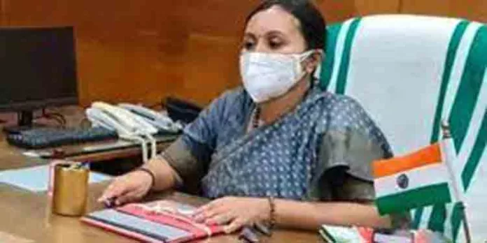പാചകക്കാര്ക്ക് ഹെല്ത്ത് കാര്ഡ് , പാഴ്സലില് സമയം രേഖപ്പെടുത്തണം : കര്ശന നടപടിയുമായി സര്ക്കാര് പാചകക്കാര്ക്ക് ഹെല്ത്ത് കാര്ഡ് , പാഴ്സലില് സമയം രേഖപ്പെടുത്തണം : കര്ശന നടപടിയുമായി സര്ക്കാര്