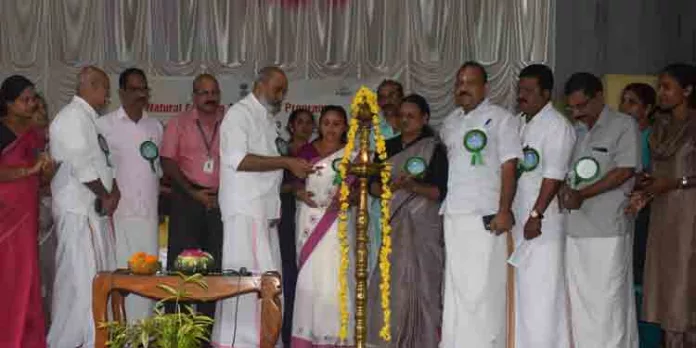 പ്രകൃതി കൃഷിയുടെ ആശയങ്ങള് ഭാവി തലമുറയ്ക്കുള്ള കരുതല് -അഡ്വ. മാത്യു ടി. തോമസ് എം.എല്എ പ്രകൃതി കൃഷിയുടെ ആശയങ്ങള് ഭാവി തലമുറയ്ക്കുള്ള കരുതല് -അഡ്വ. മാത്യു ടി. തോമസ് എം.എല്എ