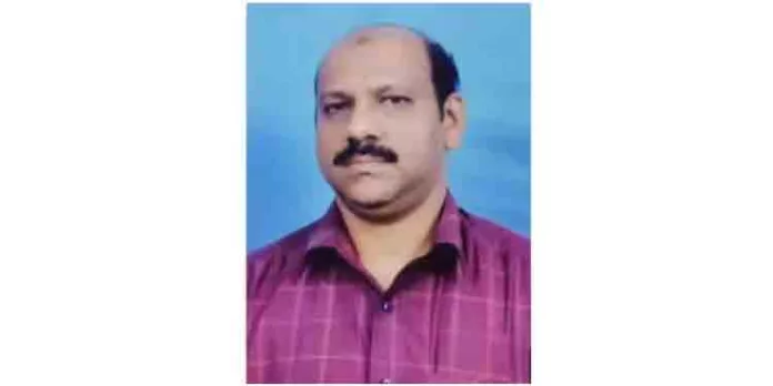 ചാരുംമൂട് സ്വദേശി നാമക്കല്ലില് മുങ്ങി മരിച്ചു ചാരുംമൂട് സ്വദേശി നാമക്കല്ലില് മുങ്ങി മരിച്ചു
