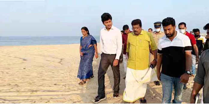 ഓമനപ്പുഴ കടപ്പുറം കേന്ദ്രീകരിച്ച് തീരദേശ വിനോദ സഞ്ചാര പദ്ധതി നടപ്പാക്കുന്നു ഓമനപ്പുഴ കടപ്പുറം കേന്ദ്രീകരിച്ച് തീരദേശ വിനോദ സഞ്ചാര പദ്ധതി നടപ്പാക്കുന്നു
