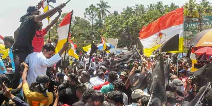 മത്സ്യത്തൊഴിലാളി സമരം ഒത്തുതീര്പ്പാക്കുന്നതില് സര്ക്കാരിന്റെ സമീപനവും നിലപാടുകളും നീതിപൂര്വമായിരുന്നില്ല : കെ.ആര്.എല്.സി.സി മത്സ്യത്തൊഴിലാളി സമരം ഒത്തുതീര്പ്പാക്കുന്നതില് സര്ക്കാരിന്റെ സമീപനവും നിലപാടുകളും നീതിപൂര്വമായിരുന്നില്ല : കെ.ആര്.എല്.സി.സി