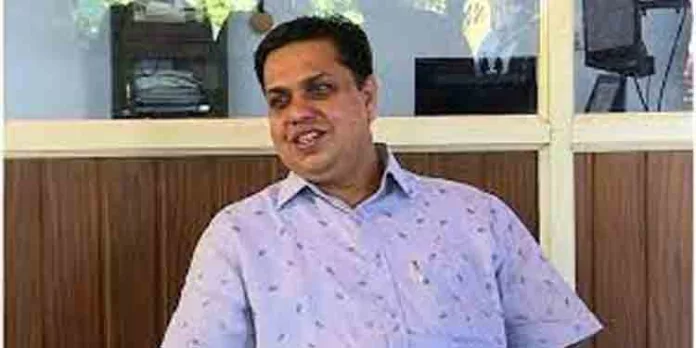 സ്പീക്കറുടെ സഹോദരനെ സഹായിച്ചു, ഉദ്യോഗസ്ഥർക്ക് മാരിടൈം ബോര്ഡിന്റെ ഉപകാര സ്മരണ സ്പീക്കറുടെ സഹോദരനെ സഹായിച്ചു, ഉദ്യോഗസ്ഥർക്ക് മാരിടൈം ബോര്ഡിന്റെ ഉപകാര സ്മരണ