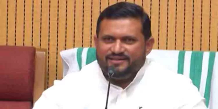 ലക്ഷദ്വീപില് പ്രഖ്യാപിച്ച ഉപതിരഞ്ഞെടുപ്പ് തടയണം ; അയോഗ്യനാക്കപ്പെട്ട എം.പി മുഹമ്മദ് ഫൈസല് സുപ്രീംകോടതിയിൽ ലക്ഷദ്വീപില് പ്രഖ്യാപിച്ച ഉപതിരഞ്ഞെടുപ്പ് തടയണം ; അയോഗ്യനാക്കപ്പെട്ട എം.പി മുഹമ്മദ് ഫൈസല് സുപ്രീംകോടതിയിൽ