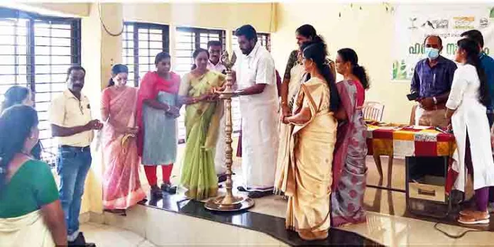 ചെങ്ങന്നൂര് നഗരസഭ ഹരിത കര്മ്മസേന സംഗമം 2023 ഗോപു പുത്തന്മഠത്തില് ഉദ്ഘാടനം ചെയ്തു ചെങ്ങന്നൂര് നഗരസഭ ഹരിത കര്മ്മസേന സംഗമം 2023 ഗോപു പുത്തന്മഠത്തില് ഉദ്ഘാടനം ചെയ്തു