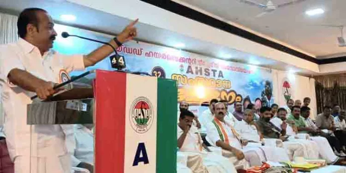 പുതിയ വിദ്യാഭ്യാസ നയം കേരളത്തെ നാശത്തിലേക്ക് കൂപ്പുകുത്തിക്കുകയാണെന്ന് പ്രതിപക്ഷ നേതാവ് വി.ഡി സതീശന് പുതിയ വിദ്യാഭ്യാസ നയം കേരളത്തെ നാശത്തിലേക്ക് കൂപ്പുകുത്തിക്കുകയാണെന്ന് പ്രതിപക്ഷ നേതാവ് വി.ഡി സതീശന്