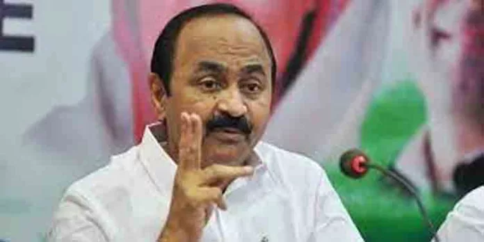 വ്യാജ കണക്കുകള് പറഞ്ഞ് സര്ക്കാര് ജനങ്ങളെ പറ്റിക്കുകയാണെന്ന് വി ഡി സതീശന് വ്യാജ കണക്കുകള് പറഞ്ഞ് സര്ക്കാര് ജനങ്ങളെ പറ്റിക്കുകയാണെന്ന് വി ഡി സതീശന്